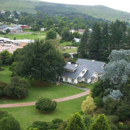 アンダーバーグ Cedar Garden Bed & Breakfast エクステリア 写真