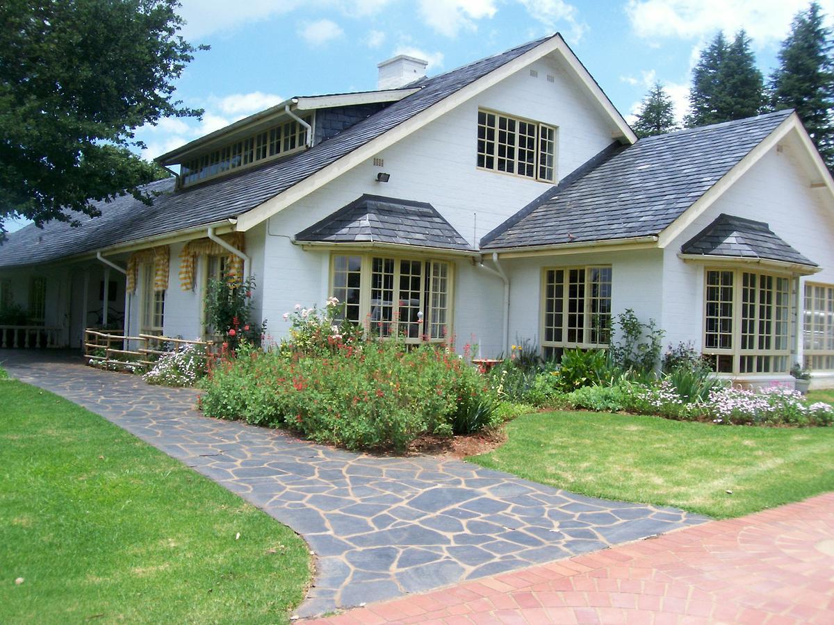 アンダーバーグ Cedar Garden Bed & Breakfast エクステリア 写真