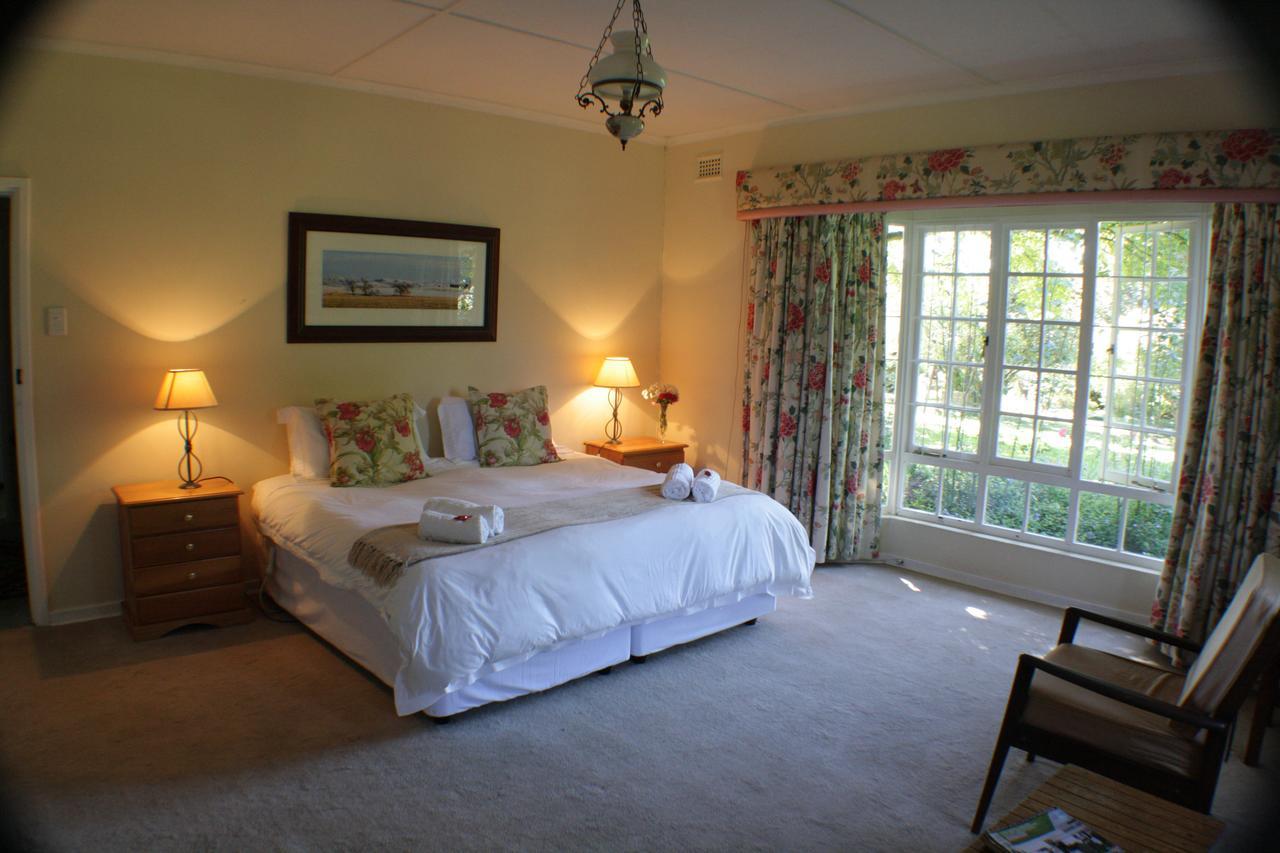 アンダーバーグ Cedar Garden Bed & Breakfast エクステリア 写真
