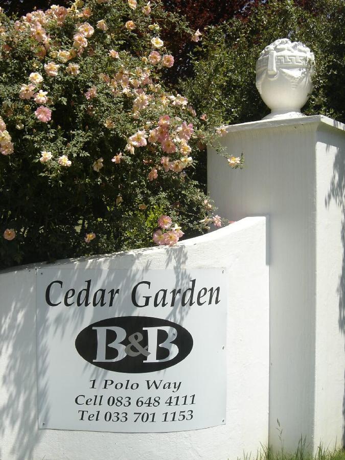 アンダーバーグ Cedar Garden Bed & Breakfast エクステリア 写真